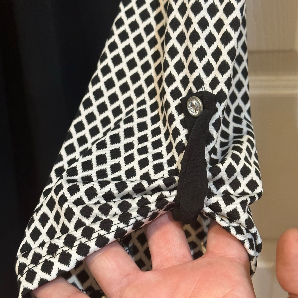 Susan Lawrence women’s black & white stretch tunic size XL - Picture 3 of 12